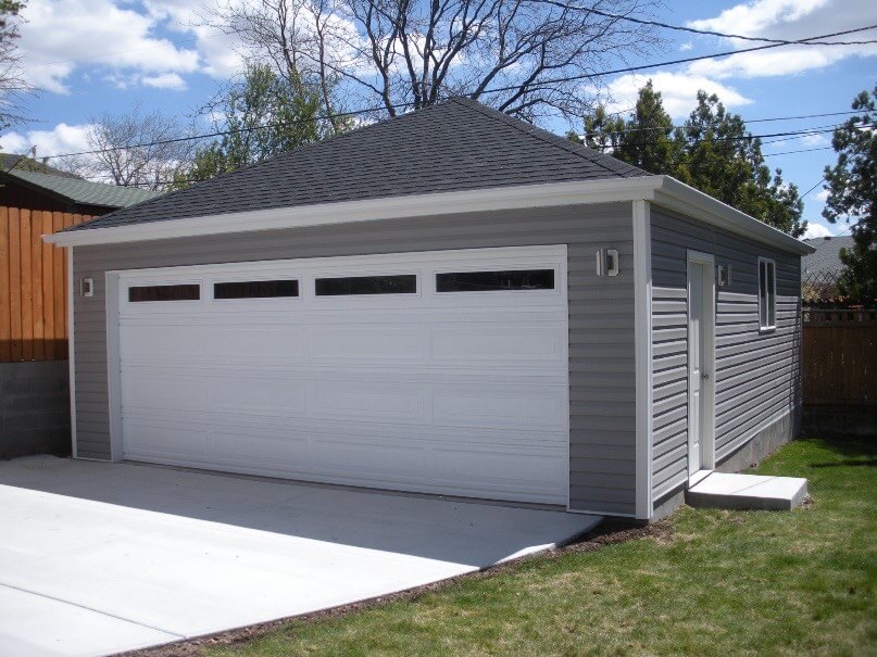 hip roof garage